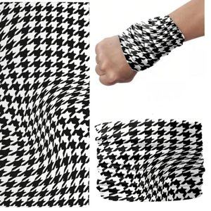 OPTICAL ILLUSION Multifunction Face Mask Gaiter